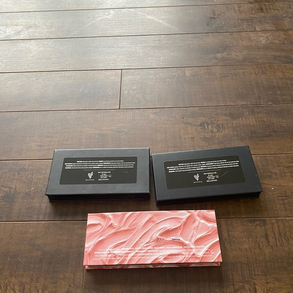 Younique Moonstruck Eye Shadow Palettes and Urban Decay Kristen Leanne Palette - Picture 10 of 11